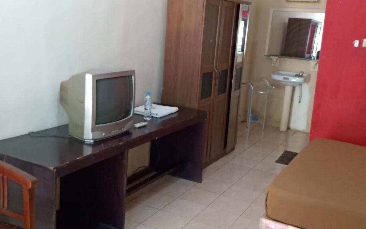 Hotel Nirwana Situbondo Redpartner Banyuanget Eksteriør bilde