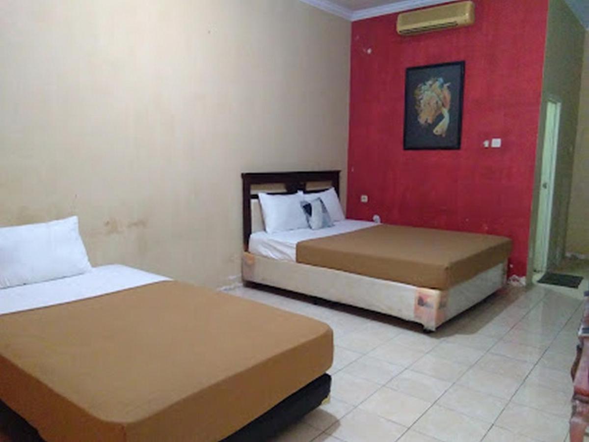 Hotel Nirwana Situbondo Redpartner Banyuanget Eksteriør bilde