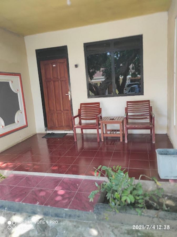 Hotel Nirwana Situbondo Redpartner Banyuanget Eksteriør bilde